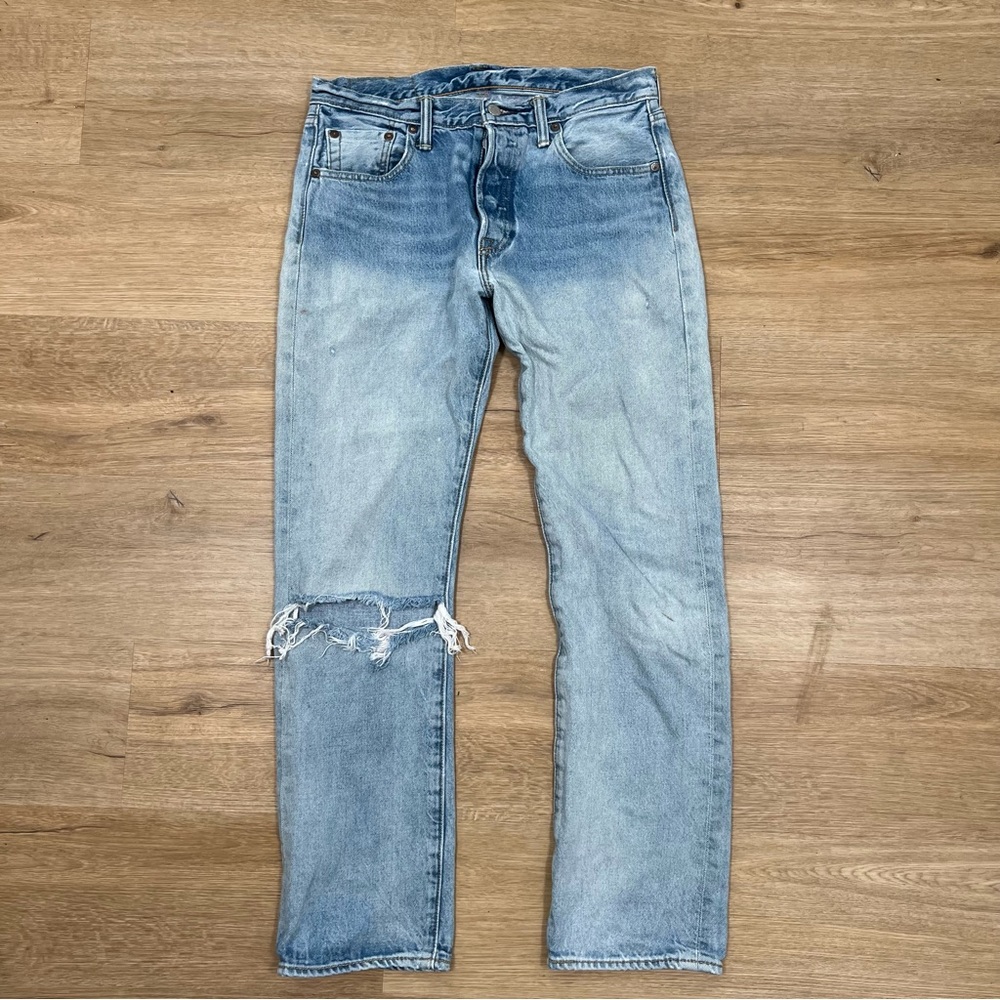 Levi's 501 Blue Straight Jeans Classic Denim Distressed
